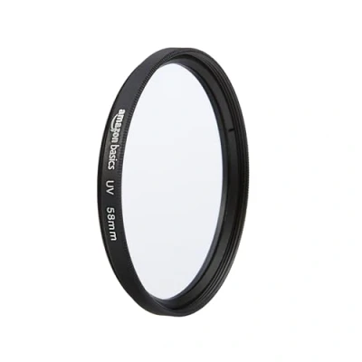 Abbildung von Amazon Basics 58 mm Runder UV Schutzfilter für klarere Bilder, Schützt vor Staub, Schmutz und Kratzern