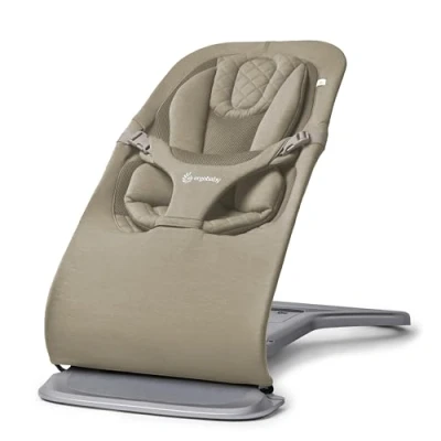 Abbildung von Ergobaby 3 in 1 Evolve Bouncer, Ergonomische Babywippe für Neugeborene ab Geburt bis zum Kleinkind, Babyschaukel mit Neugeboreneneinsatz (2,5 kg 13,2 kg), Soft Olive