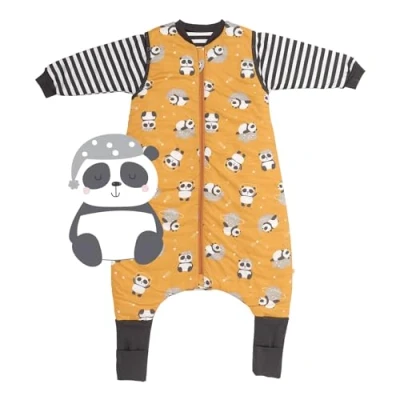 Abbildung von schlummersack Baby Schlafsack mit Füßen und Ärmeln 1 Tog, 110 cm für Körpergröße 120 Atmungsaktiv, verlängerbare Bündchen, Anti Rutsch, Oeko Tex zertifiziert, Panda Design