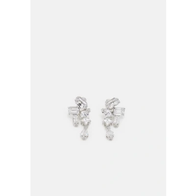 Abbildung von Swarovski Mesmera Pierced Earrings Short Dangling Cluster Ohrringe, Damen, Größe: One Size, White