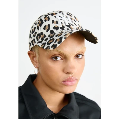 Abbildung von New Era 9Forty Damen Cap Leopard Jacquard York Yankees