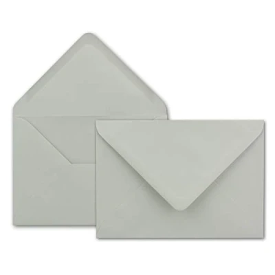Abbildung von 50x Brief Umschläge in Hell Grau 80 g/m² Kuverts DIN B6 Format 12,5 x 17,6 cm Nassklebung ohne Fenster