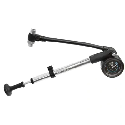 Abbildung von BETO Fahrradpumpe, Dämpferpumpe mit Manometer und Entlüftungsventil, Handpumpe, 400psi/28bar, AV/Autoventil/Schraderventil/Americanventil, Silber/schwarz