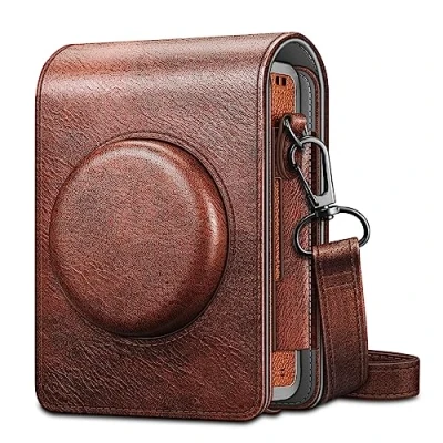 Abbildung von Fintie Tasche für Fujifilm Instax Mini EVO Sofortbildkamera Hochwertige Kunstleder Reise Hülle Abdeckung Kameratasche Schutzhülle mit abnehmbaren Riemen, Braun