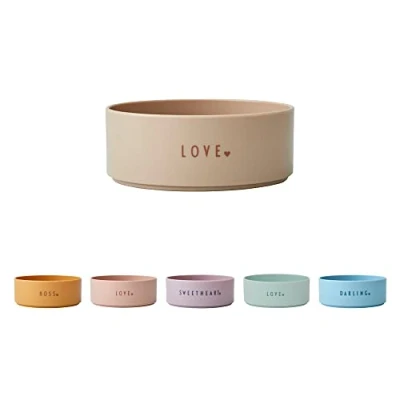 Abbildung von Design Letters MINI Lieblingsschale in Tritan für Baby und Kinder, LOVE (Beige) BPA frei &amp; BPS frei, Süße Wörter auf Vorder Rückseite gedruckt, Drop Safe, Spülmaschinenfest