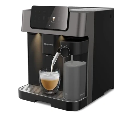 Abbildung von GRUNDIG KVA 7230 Kaffeevollautomat, Kaffeemaschine, 10 Kaffeespezialitäten, 13 Mahlgrade, Milchbehälter, leistungsstark 1350 W, 19 Bar Pumpendruck, Zweifachdüse, Beleuchtung, Schwarz/Dunkelsilber