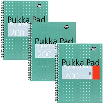 Abbildung von Pukka Pad, A4 Kariert Metallisch Jotta Notizbuch 3er Pack 29. 7 x 23cm Spiral Mit 80GSM Papier 4 Loch Ränder und perforierte Kanten 200 Seiten, Grün