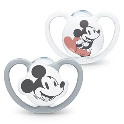 Abbildung von NUK Space Schnuller 18 36 Monate mit extra Belüftung BPA freies Silikon Disney Mickey Maus grau und weiß 2 Stück