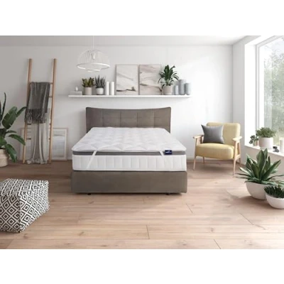 Abbildung von Traumnacht Komfort atmungsaktive Matratzenauflage 200x200 cm, Topper, Schoner für Matratzen bis 30 cm Höhe, Öko Tex zertifiziert, Allergiker geeignet, produziert nach deutschem Qualitätsstandard