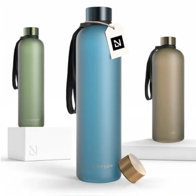 Abbildung von LARS NYSØM Trinkflasche 1l Wasserflasche Ultraleichte Tritan Sport Flasche auslaufsicher, Kohlensäure geeignet für Sport, Büro, Yoga 2 Deckel inkludiert (Blue Gold, 1000ml)