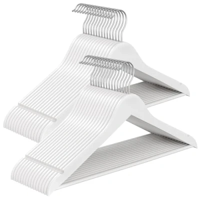Abbildung von SONGMICS Kleiderbügel Holz, 30er Set, Holzbügel schlank, Bügel, Einkerbungen im Schulterbereich, Hosenbügel, 360 drehbarer Haken, Birkenholz, für Träger und Jacken, wolkenweiß CRW030W02
