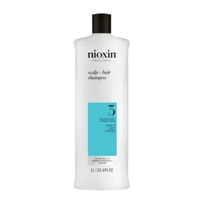 Abbildung von Nioxin Scalp + Hair System 3 Shampoo Tiefenreinigungsshampoo für coloriertes, trockenes &amp; strapaziertes Haar. Beugt dünner werdendem Haar vor mit Biotin, Koffein Niacinamid (1 l)