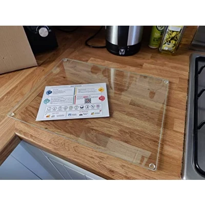 Abbildung von Schneidebrett aus Glas 40x30cm Schneidbrett transparentes, Glasschneidebrett Küchenbrett Glas, Hygienisch, Dekorativ &amp; Hitzebeständig Rutschfeste Silikonfüße Kratzfest Klare