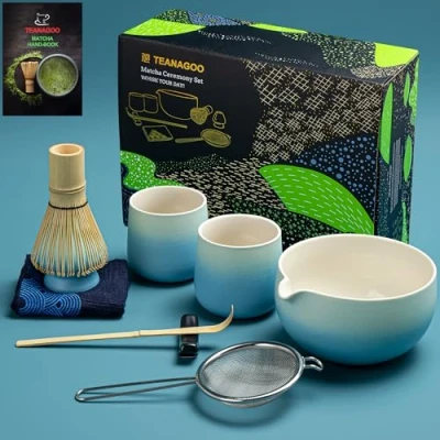 Abbildung von TEANAGOO Matcha Whisk Set Bowl mit Spout Bambus Scoop Holding Tee Making Kit. 1 Japanische (7pcs) +2 Tassen (7,2 Unzen), S31, Farbverlauf Blau