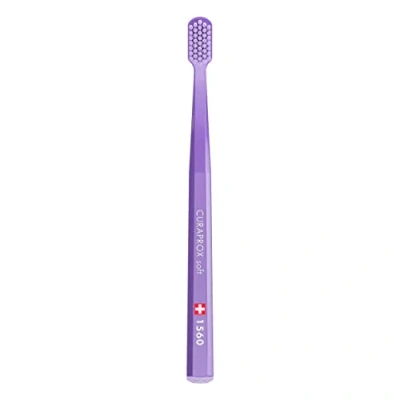 Abbildung von Curaprox Zahnbürste CS 1560 Soft Handzahnbürste für Erwachsene mit CUREN Borsten Violett