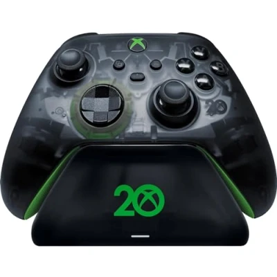 Abbildung von Razer Universelle Schnellladestation Schnellladegerät für Xbox Controller (Universelle Kompatibilität, Magnetkontaktsystem, Passend zu jedem Controller) 20th Anniversary