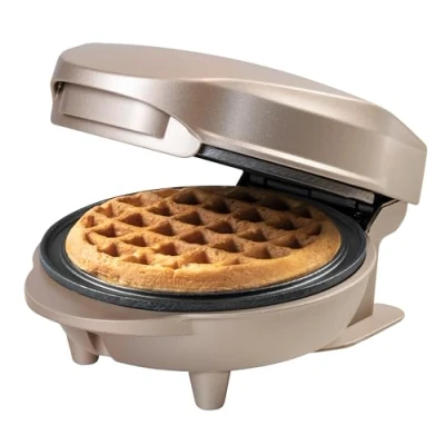 Abbildung von Bestron Mini Waffeleisen für klassische Waffeln, kleiner Waffelmaker mit Antihaftbeschichtung, Kindergeburtstage, Familienfeiern, Ostern oder Weihnachten, Satin Collection, Farbe: Hellbeige