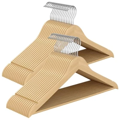 Abbildung von SONGMICS Kleiderbügel Holz, 30er Set, Holzbügel schlank, Bügel, Einkerbungen im Schulterbereich, Hosenbügel, 360 drehbarer Haken, Birkenholz, für Träger und Jacken, naturfarben CRW030K01