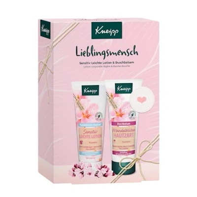 Abbildung von Kneipp Geschenkpackung Lieblingsmensch Set: Duschbalsam Mandelblüten Hautzart (200ml) + Sensitiv Leichte Lotion inkl. Geschenkbox