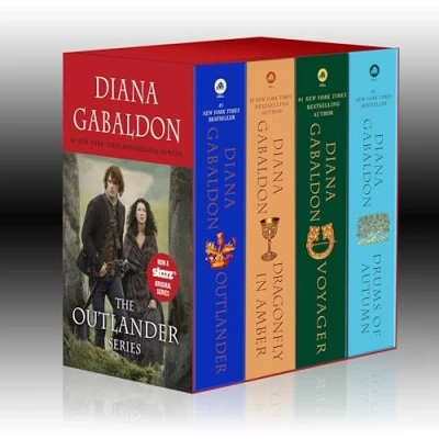 Abbildung von Outlander 4 Copy Boxed Set: Outlander, Dragonfly in Amber, Voyager, Drums of Autumn