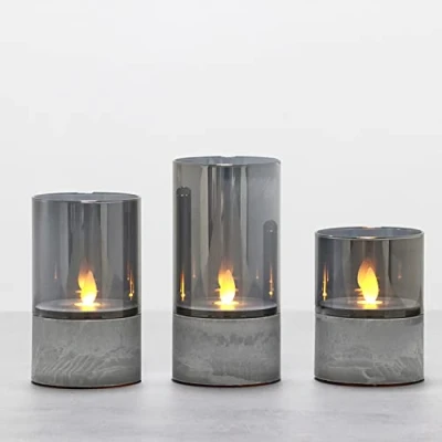 Abbildung von Fanna 3 Grau Flammenlose LED Flackernde Kerzen im Glas Industrieller Stil, Glaswindlichter mit Timerfunktion für Weihnachten und Deko Wohnzimmer, Warmweiße Licht H 10/12,5/15 cm