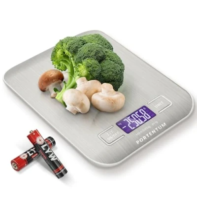 Abbildung von PORTENTUM Küchenwaage digital 5kg. mit großem LCD Display, Digitalwaage, Briefwaage Großer Edelstahl Wiegefläche, Flüssigkeitsmessung, hohe Präzision auf bis zu 1g, Tara Funktion, Silber