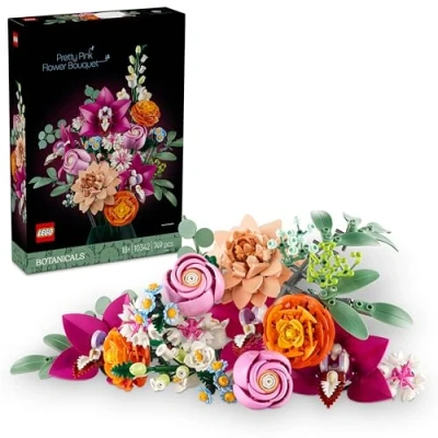 Abbildung von LEGO Botanicals Schöner Rosafarbener Blumenstrauß Blumendeko Bauset für Erwachsene Dekorative Gänseblümchen, Kornblumen, Rosen und Holunderblüten zum Ausstellen Bürodekoration 10342