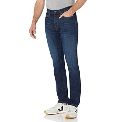 Abbildung von Amazon Essentials Herren Stretchjeans, athletische Passform, Indigo Waschung, 33W / 30L