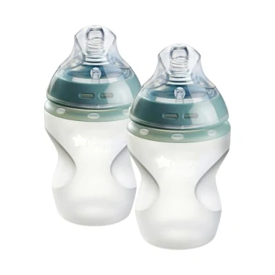 Abbildung von Tommee Tippee Closer to Nature Soft Feel Silicone Baby Bottles, Slow Flow Breast Like Teat with Anti Colic Valve, Stain and Odour Resistant, 260ml, Pack of 2