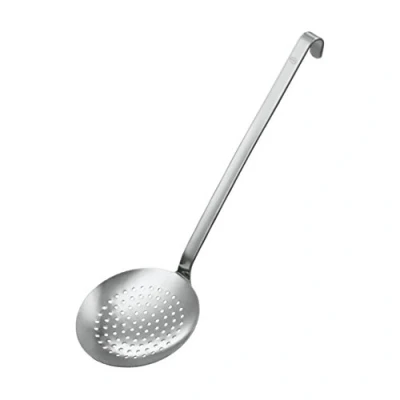 Abbildung von Rösle Haken Schaumlöffel flach grob gelocht, Hochwertiger Abseihlöffel mit Hakengriff, 12 cm, Edelstahl 18/10, Spülmaschinengeeignet