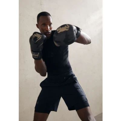 Abbildung von Venum Impact Boxing Gloves Unisex Boxhandschuh, Größe: 16oz, Dark camo/sand