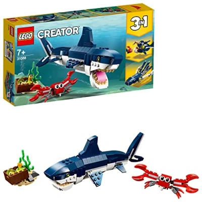 Abbildung von LEGO Creator Bewohner der Tiefsee, Spielzeug mit Meerestieren Figuren: Hai, Krabbe, Tintenfisch und Seeteufel, Set für Kinder ab 7 Jahre 31088