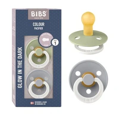 Abbildung von BIBS Colour Glow Schnuller 2er Pack, BPA frei. Leuchtet im Dunkeln, Kirschform Nippel. Naturkautschuk/Latex, Hergestellt in Dänemark. Größe 1 0+ Monate 2 Sage NIGHT/Cloud NIGHT