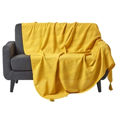 Abbildung von Homescapes Tagesdecke Rajput aus 100% Baumwolle, gelb, 150 x 200 cm Sofaüberwurf Überwurfdecke Couchüberwurf in RIPP Optik