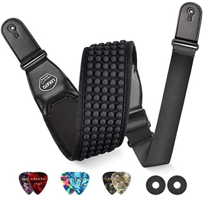 Abbildung von LEKATO 3D Filling Sponge Gitarrengurt für Bass &amp; E Gitarre mit 3,5&quot; breitem Neopren Pad und verstellbarer Länge von 45&quot; bis 55&quot; 6 Gitarrenplektren