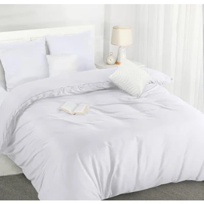 Abbildung von Utopia Bedding Bettwäsche 220x240 Set Mikrofaser Bettbezug 240x220 cm + 2 Kissenbezüge 80x80 Weiß
