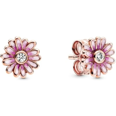 Abbildung von PANDORA Moments rosafarbene Gänseblümchen Ohrringe aus 14 Karat Rosévergoldeterr Metalllegierung mit einem in der Mitte besetzten klaren Cubic Zirkonia und rosafarbener Emaille