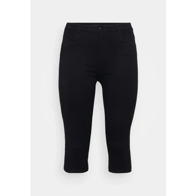 Abbildung von ONLY Carmakoma Caraugusta Skinny Knickers Jeans Shorts, Damen, Größe: 46, Black