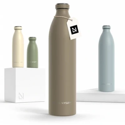 Abbildung von LARS NYSØM Edelstahl Trinkflasche 350ml, 500ml, 750ml, 1L, 1 5 liter Thermosflasche Kohlensäure geeignet Wasserflasche auslaufsicher für Sport, Outdoor, Schule (Taupe Brown, XL 1500ml)