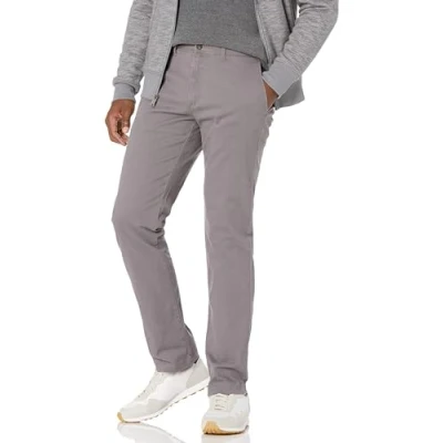 Abbildung von Amazon Essentials Herren Legere Stretch Chinohose mit schmaler Passform, Dunkelgrau, 32W / 33L
