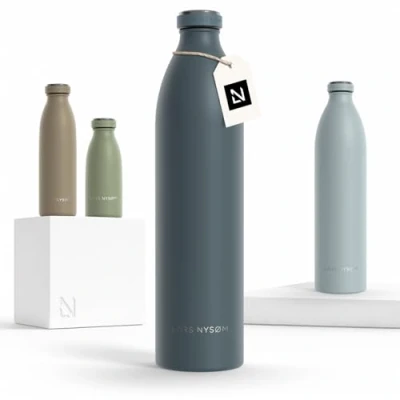 Abbildung von LARS NYSØM Edelstahl Trinkflasche 350ml, 500ml, 750ml, 1L, 1 5 liter Thermosflasche Kohlensäure geeignet Wasserflasche auslaufsicher für Sport, Outdoor, Schule (Stone Blue, XL 1500ml)