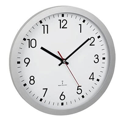 Abbildung von TFA Dostmann Analoge Funk Wanduhr, 60.3522.02, 30 cm Durchmesser, mit Sekundenzeiger, Glasabdeckung, großes Ziffernblatt, für Küche/Wohnzimmer/Büro, Runde Funkwanduhr, 30x4,3cm, Silber