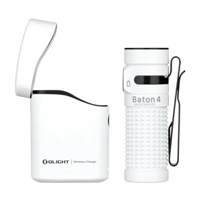 Abbildung von OLIGHT Baton 4 kit Mini LED Taschenlampe mit dimmbarem Ladecase, Wiederaufladbare bis zu 190 Tage Laufzeit, 1300Lm 170m Leuchtweite superhelle kleine für Alltag, IPX8 (Weiß)