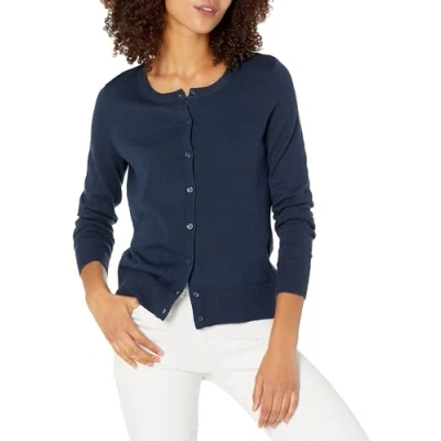 Abbildung von Amazon Essentials Damen Leichte Rundhalsstrickjacke (Erhältlich In Übergröße), Marineblau, XXL