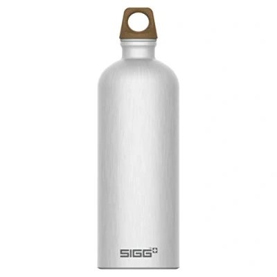 Abbildung von SIGG Alu Trinkflasche Traveller MyPlanet Path Klimaneutral Zertifiziert Für Kohlensäurehaltige Getränke Geeignet Auslaufsicher Federleicht BPA frei Outdoor &amp; Yoga Mattes 1L
