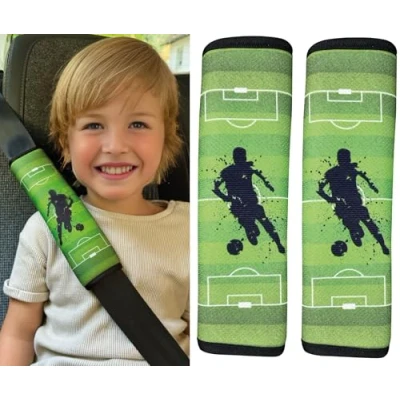 Abbildung von HECKBO 2x Kinder Auto Gurtpolster Gurtschutz mit Fußball Motiv Sicherheitsgurt Polster für und Babys Ideal jeden Gurt Autositzerhöhungen Fahrradanhänger Flugzeug