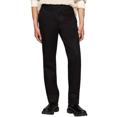 Abbildung von Tommy Hilfiger Herren Chino Hose Denton Satin Straight Fit, Schwarz (Black), 35W/28L