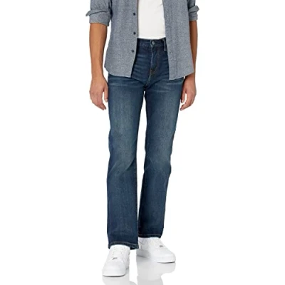 Abbildung von Amazon Essentials Herren Bootcut Jeans mit gerader Passform, Dunkle Waschung, 34W / 32L