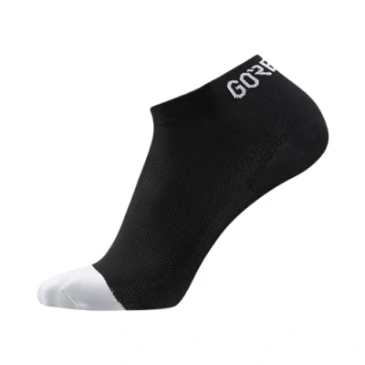 Abbildung von GORE WEAR Unisex Essential Short Socken, Schwarz, 41 43 EU