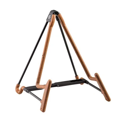 Abbildung von K&amp;M 17581 E Gitarrenständer Heli 2 Kork 18,5 bis 23 cm Breite Ständer für elektrische Gitarren